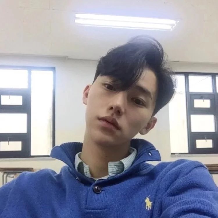 蓝悦红宝