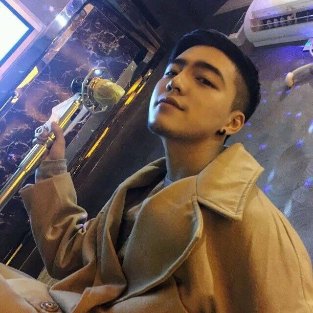 庞志眉朗