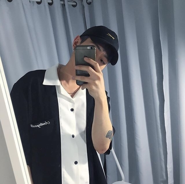 仲孙芳露玉