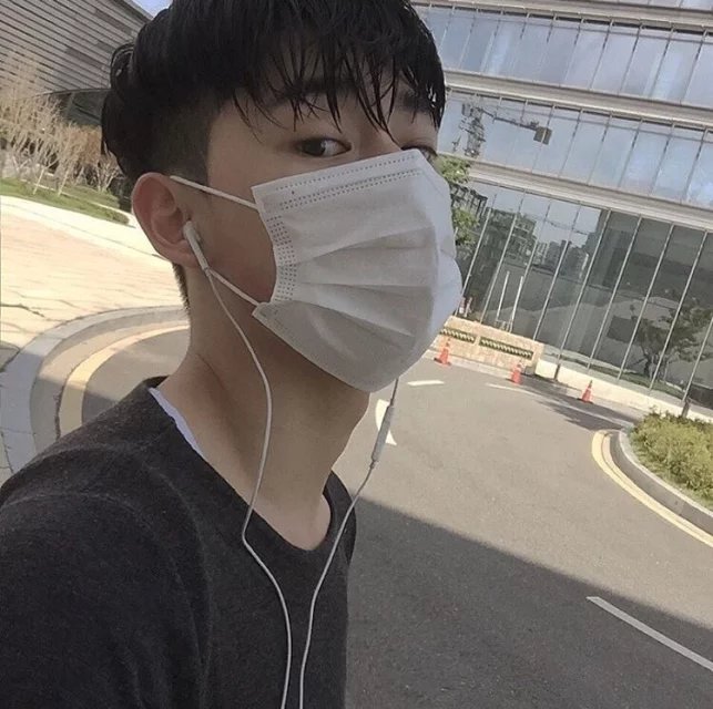 潘泰翠蓉