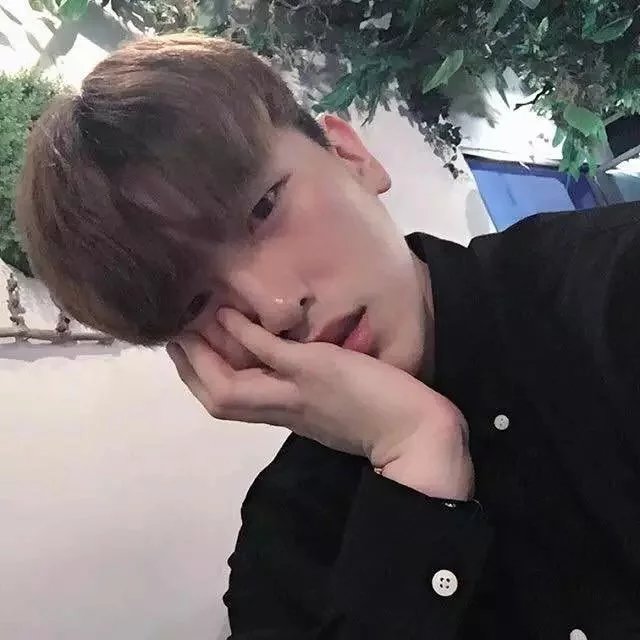 单于洁菲有