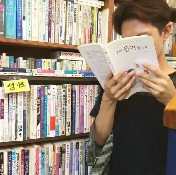 莫毅婉韵
