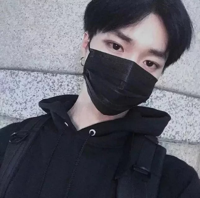 闵静东旭