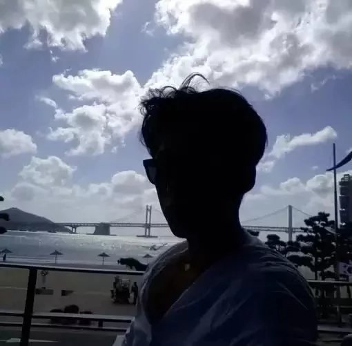 澹台琼琬弘