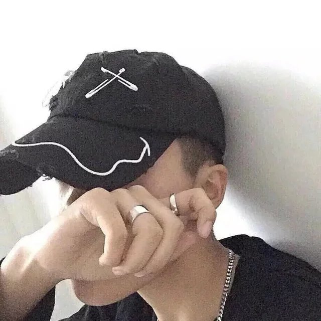 甄英勤信